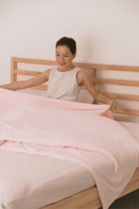 ADULT SUMMER FITTED SHEET SET [INCLUDE 2 PILLOW CASE] - BABY PINK