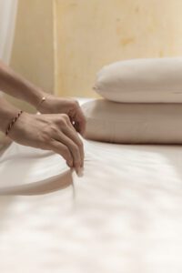 ADULT SUMMER FITTED SHEET SET [INCLUDE 2 PILLOW CASE] - CREAM