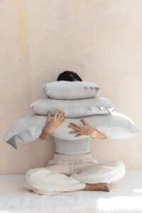 SNUGGLE BOLSTERS - GREY